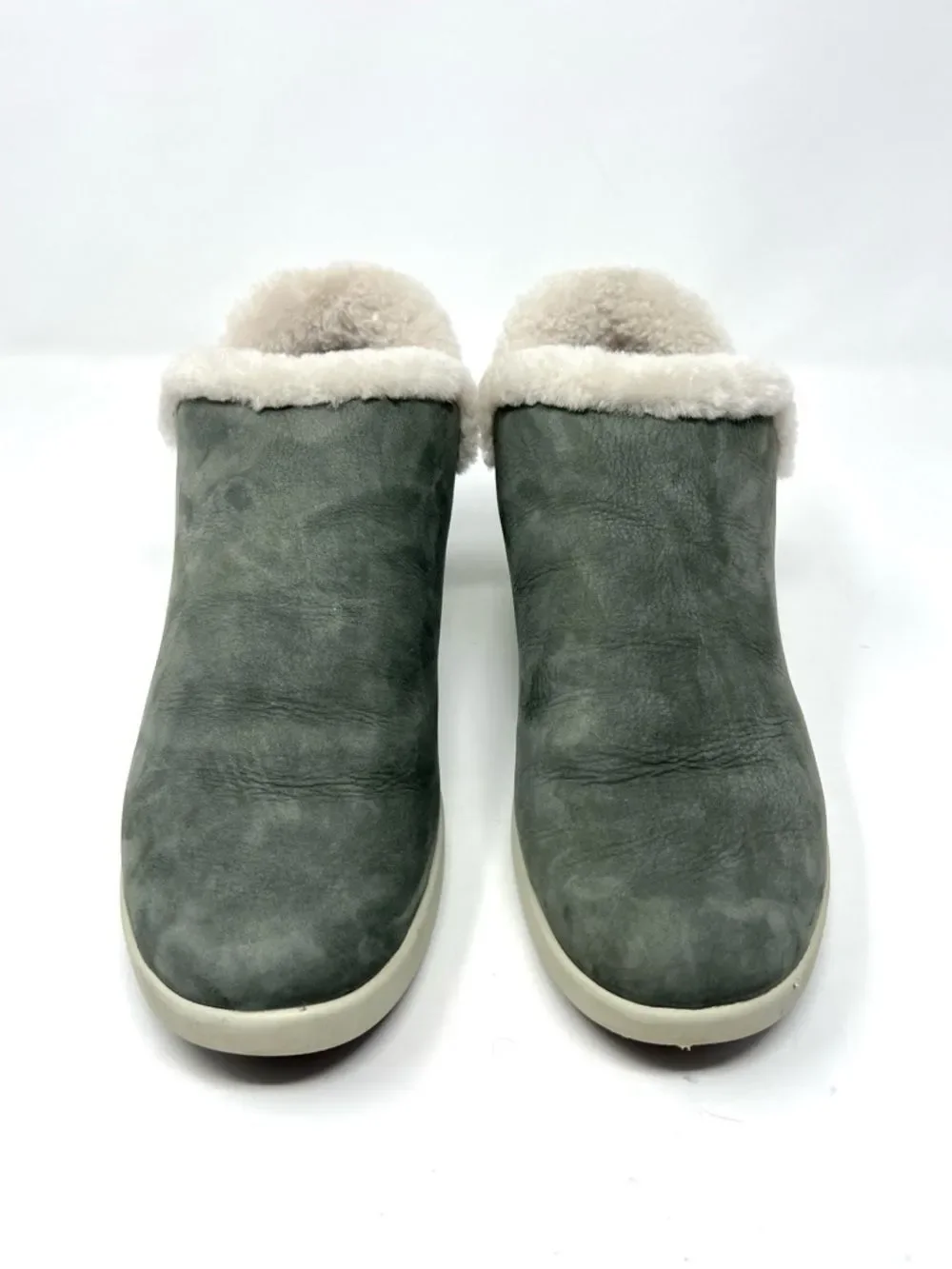 OluKai Mālua Hulu Waterproof Leather Shearling Booties Dusty Olive Green 9.5